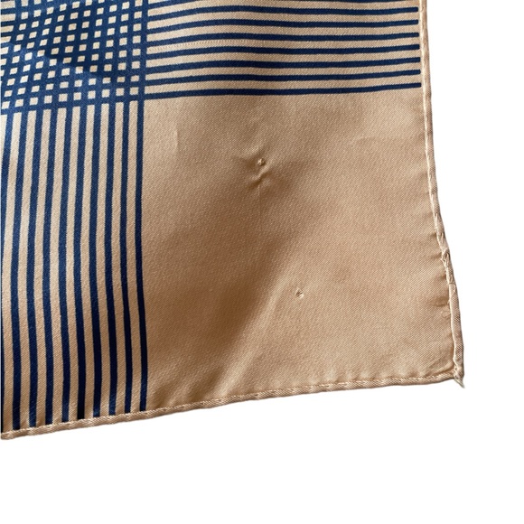 Vintage Scarf Square 27" Bold Geometric Pattern - Picture 6 of 9